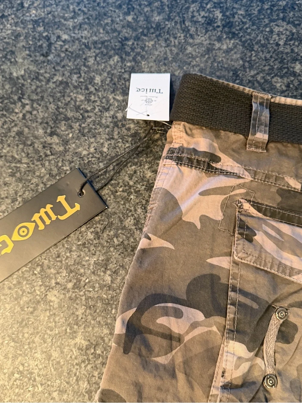 Men's Camo Cargo Shorts in Tan/Olive